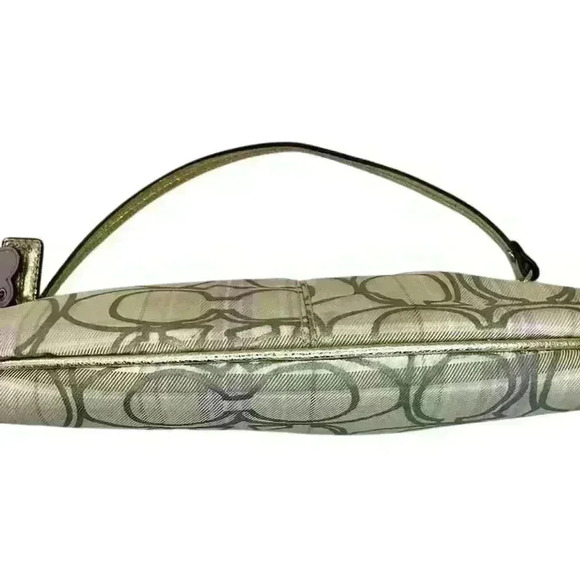 Coach Women's Beige & Pink Plaid Wristlet with Heart Tag - Picture 6 of 6